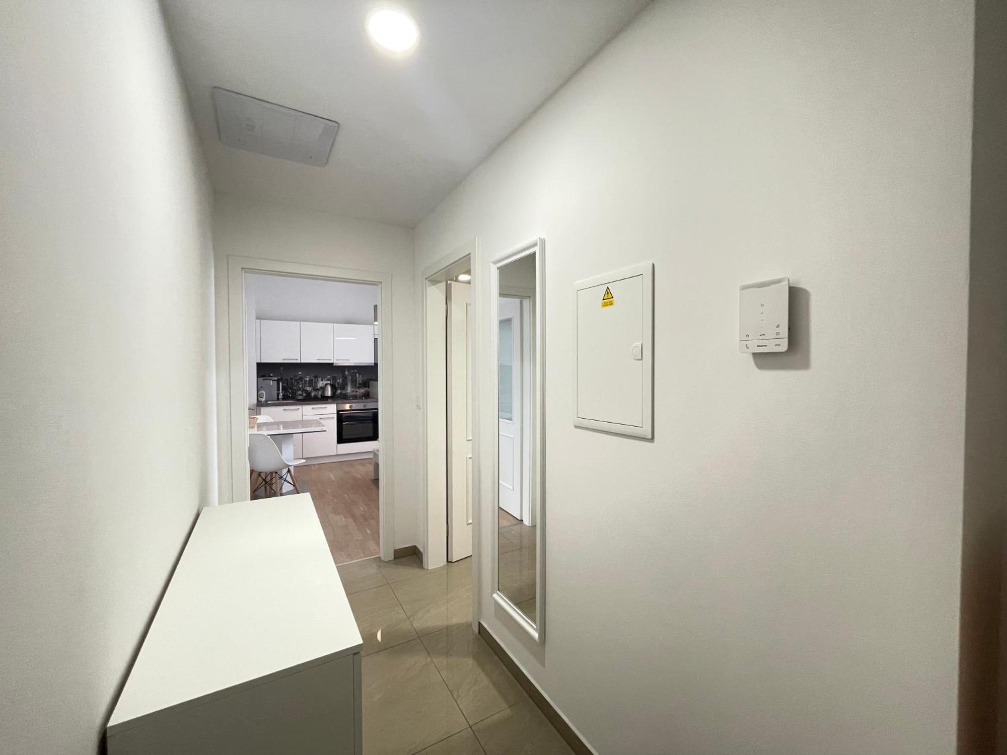 Wash Apartment On Metro Prague 1 Exterior photo